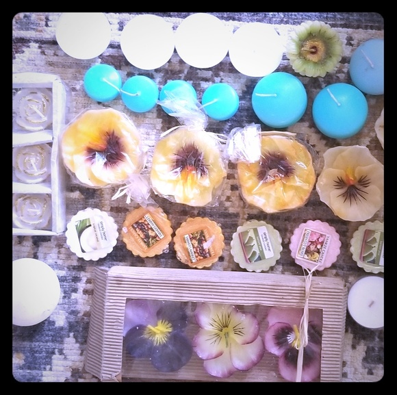 60+ pillar& Floating candles &melts, wax burner - Picture 2 of 3